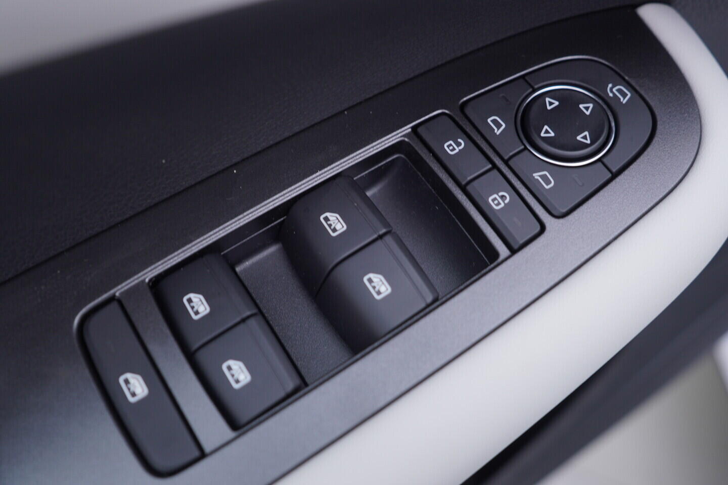 OH08300208_20.webp_SEAL 5 DM-i Design plug-in hybrid 156 kW