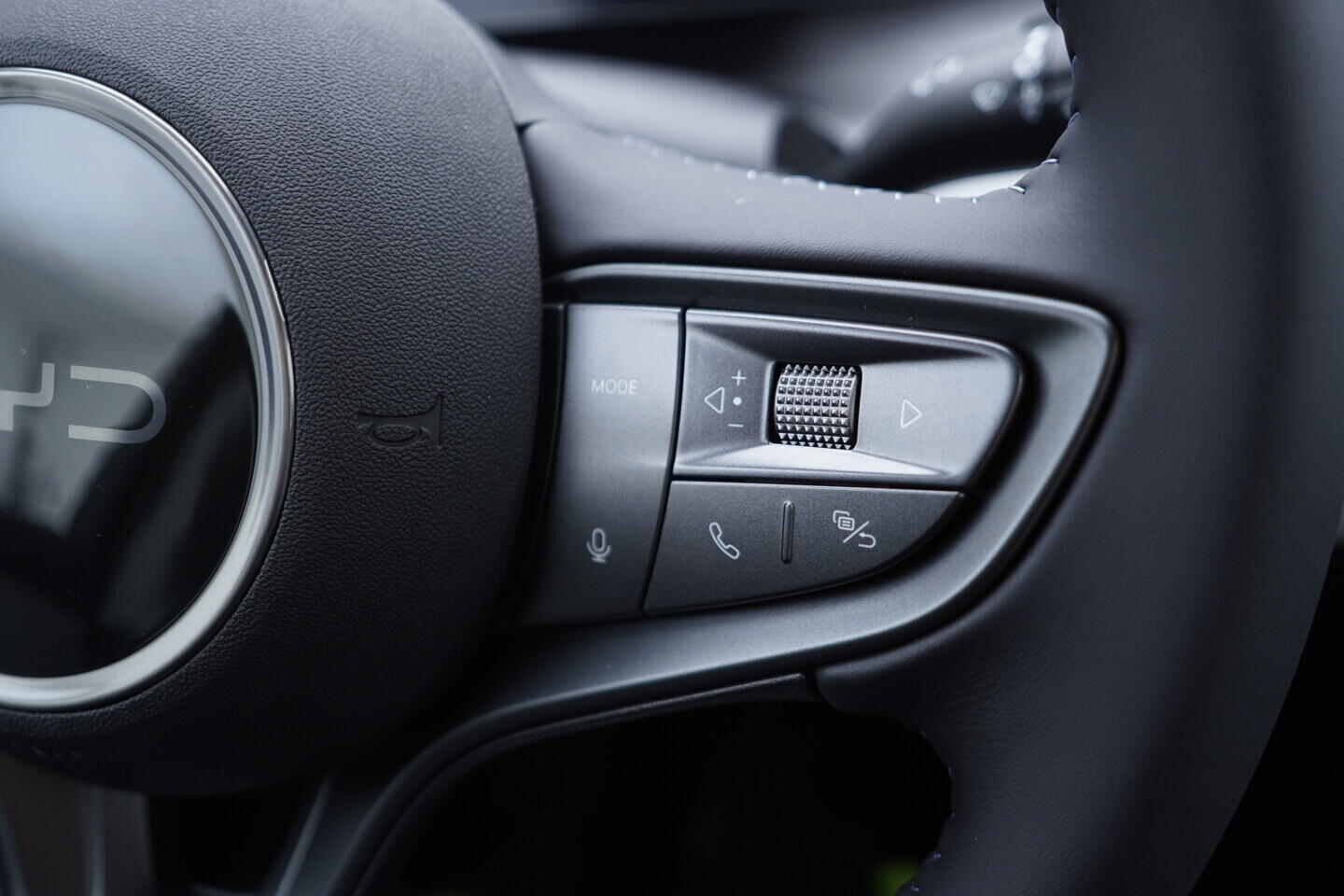 OH08300208_26.webp_SEAL 5 DM-i Design plug-in hybrid 156 kW