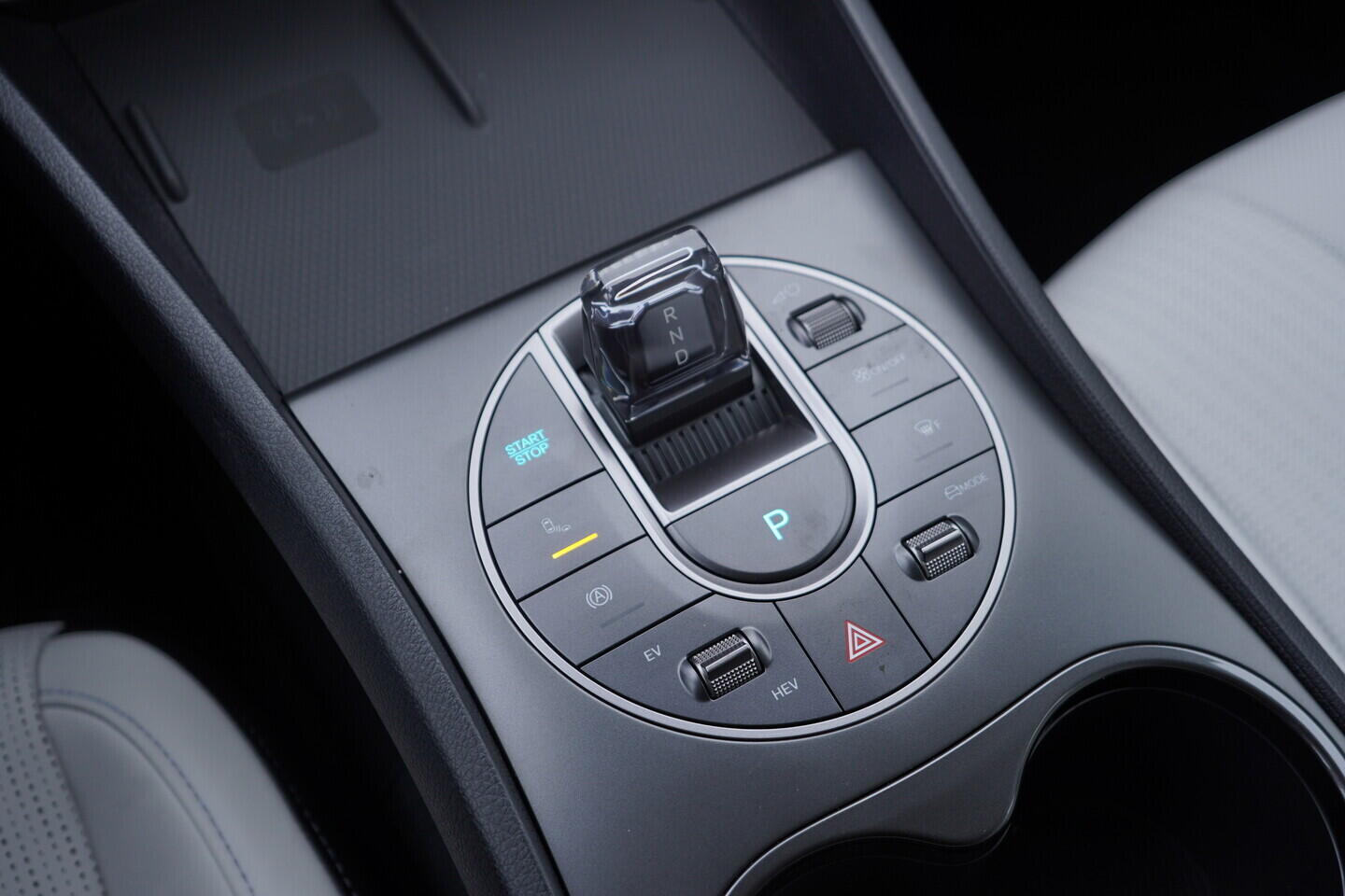 OH08300208_32.webp_SEAL 5 DM-i Design plug-in hybrid 156 kW