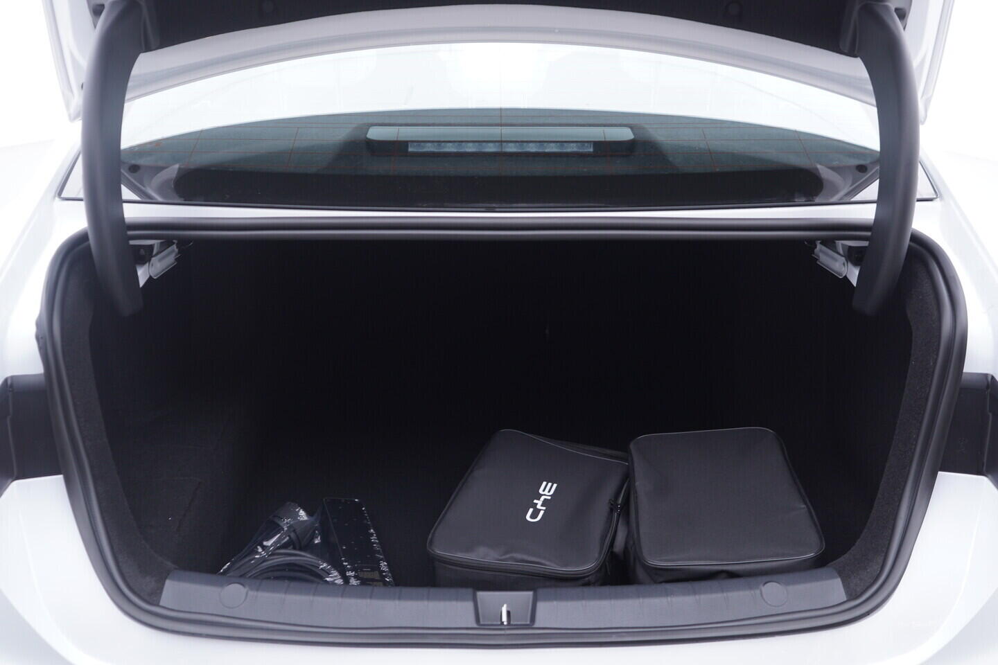 OH08300208_33.webp_SEAL 5 DM-i Design plug-in hybrid 156 kW