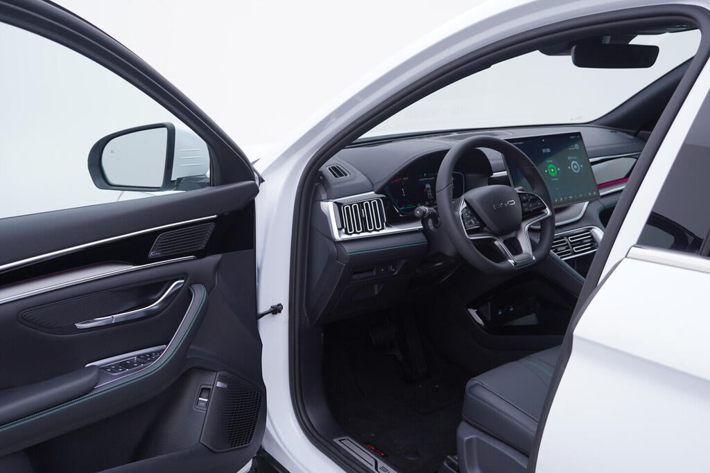 OH08300214_18.webp_SEAL U DMi Design plug-in hybrid 238 kW