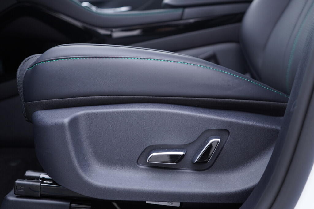 OH08300214_21.webp_SEAL U DMi Design plug-in hybrid 238 kW