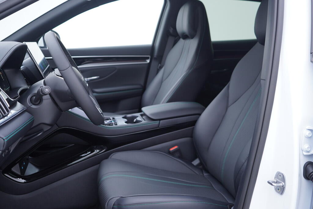 OH08300214_23.webp_SEAL U DMi Design plug-in hybrid 238 kW