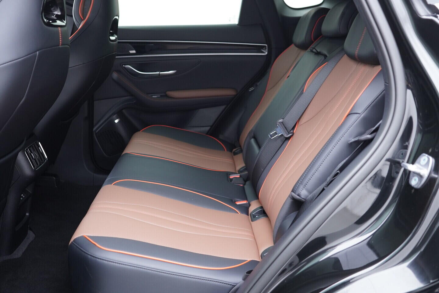 OH08300215_36.webp_SEAL U DMi Design plug-in hybrid 238 kW