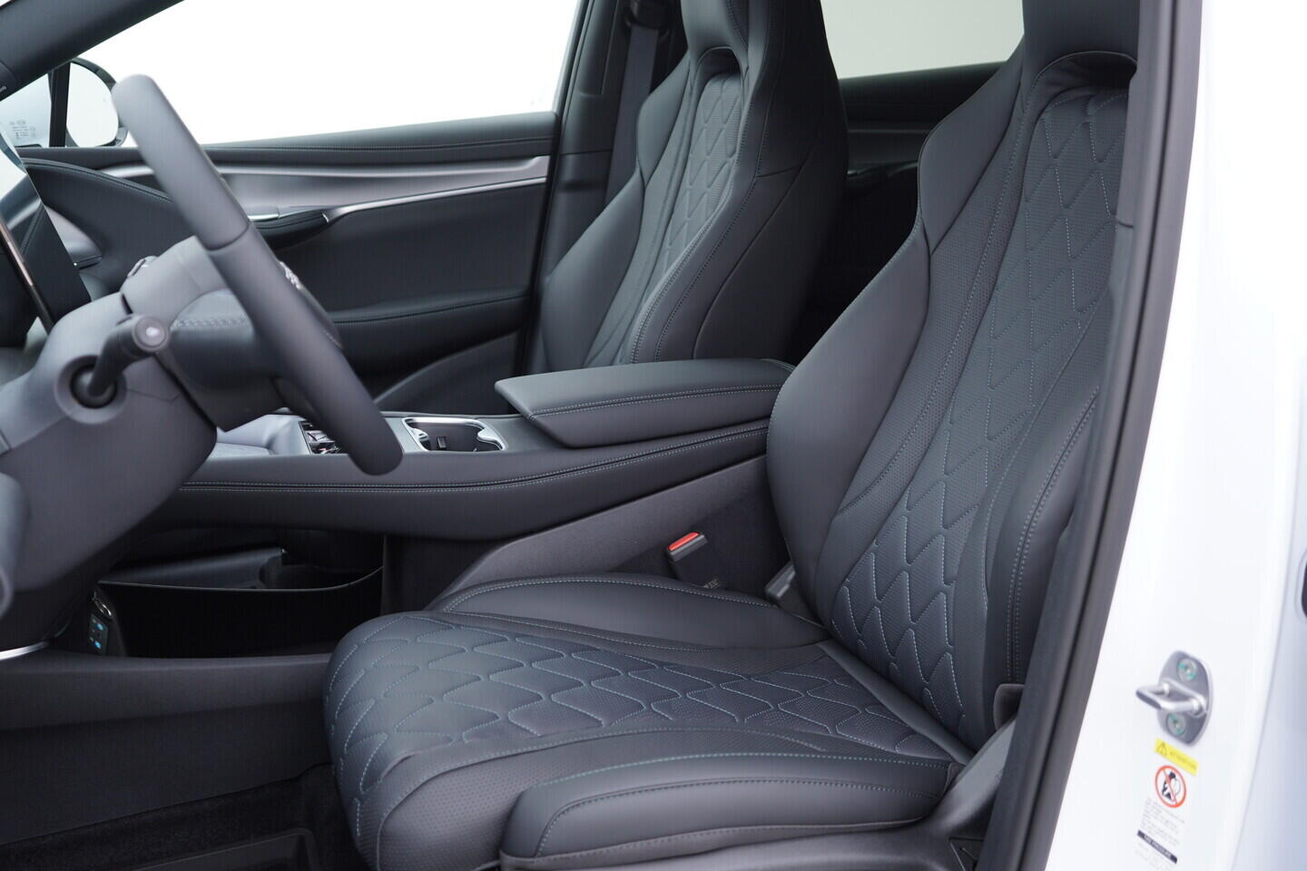 OH08300240_24.webp_SEALION 7 Excellence AWD 91,3 kWh 390 kW