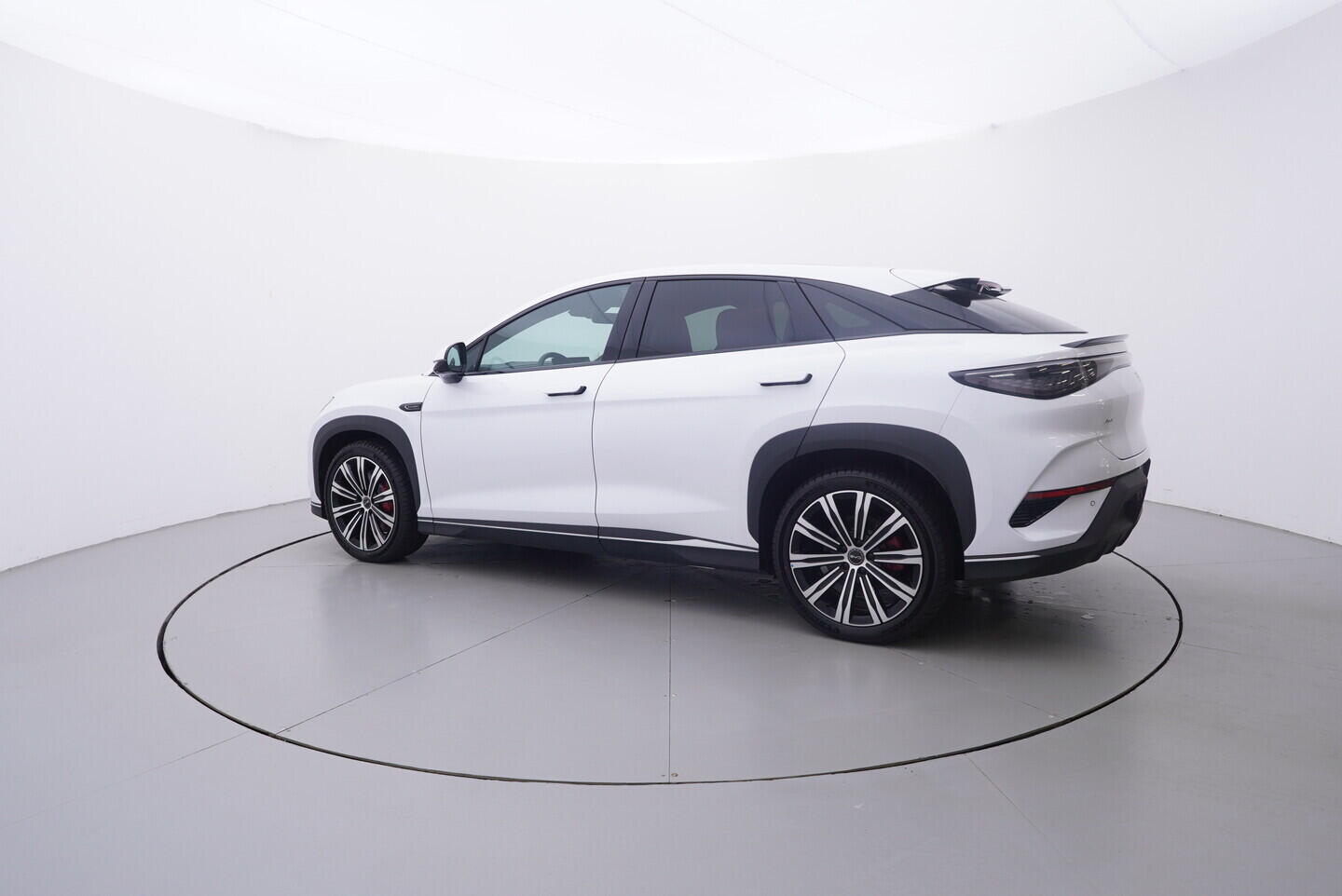 OH08300255_12.webp_SEALION 7 Excellence AWD 91,3 kWh 390 kW