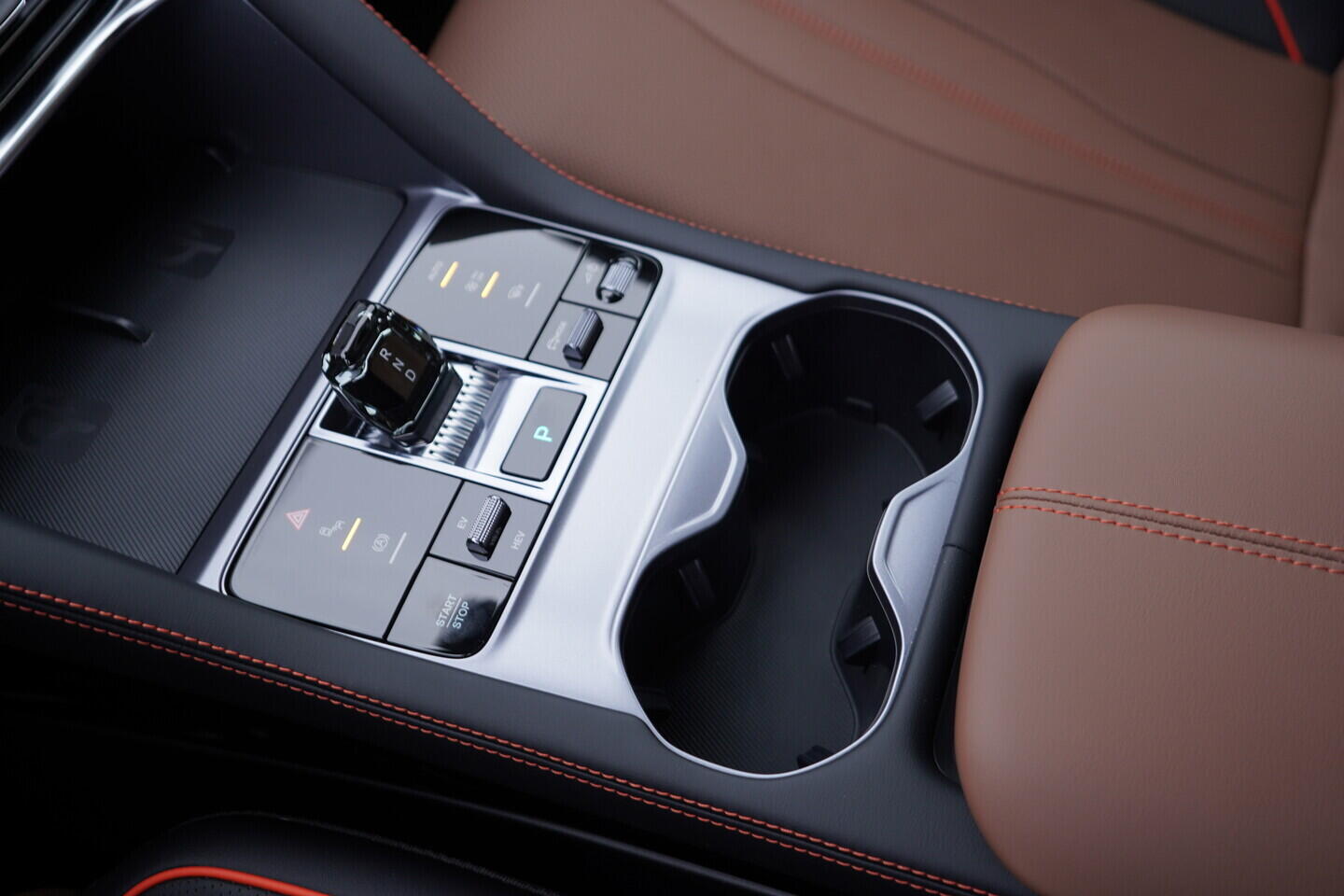 OH08300264_33.webp_SEAL U DMi Design plug-in hybrid 238 kW