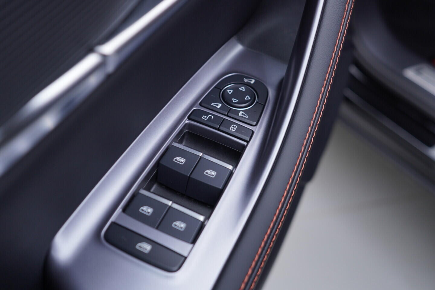 OH08300271_20.webp_SEAL U DMi Design plug-in hybrid 238 kW