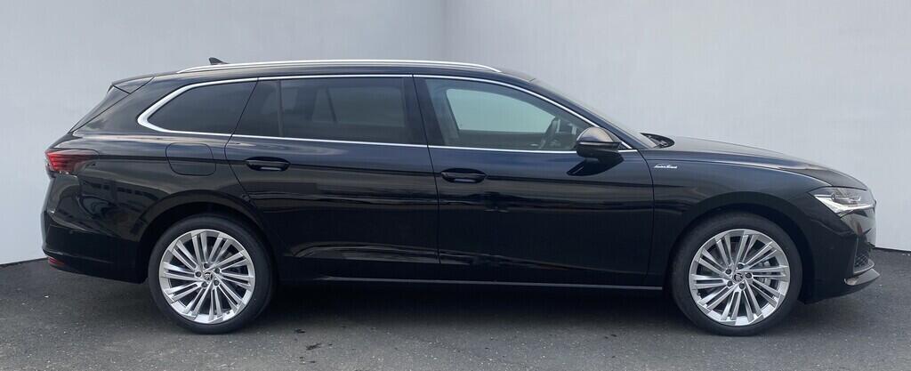 OH11004801_13.webp_Superb Combi L&K  2,0 TDI 4x4  142 kW