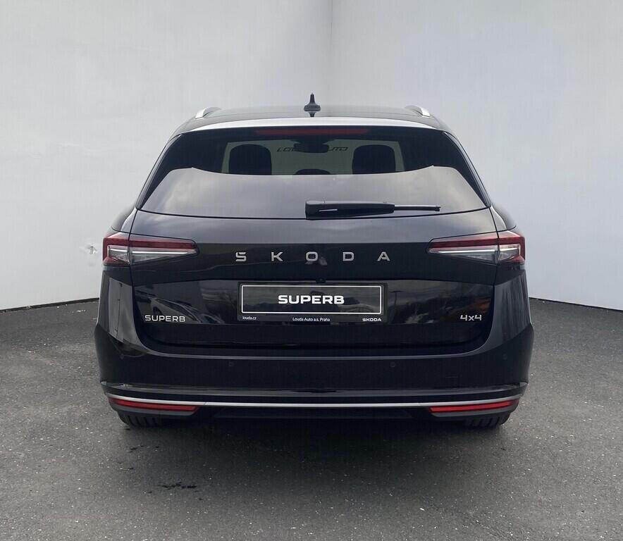 OH11004801_15.webp_Superb Combi L&K  2,0 TDI 4x4  142 kW