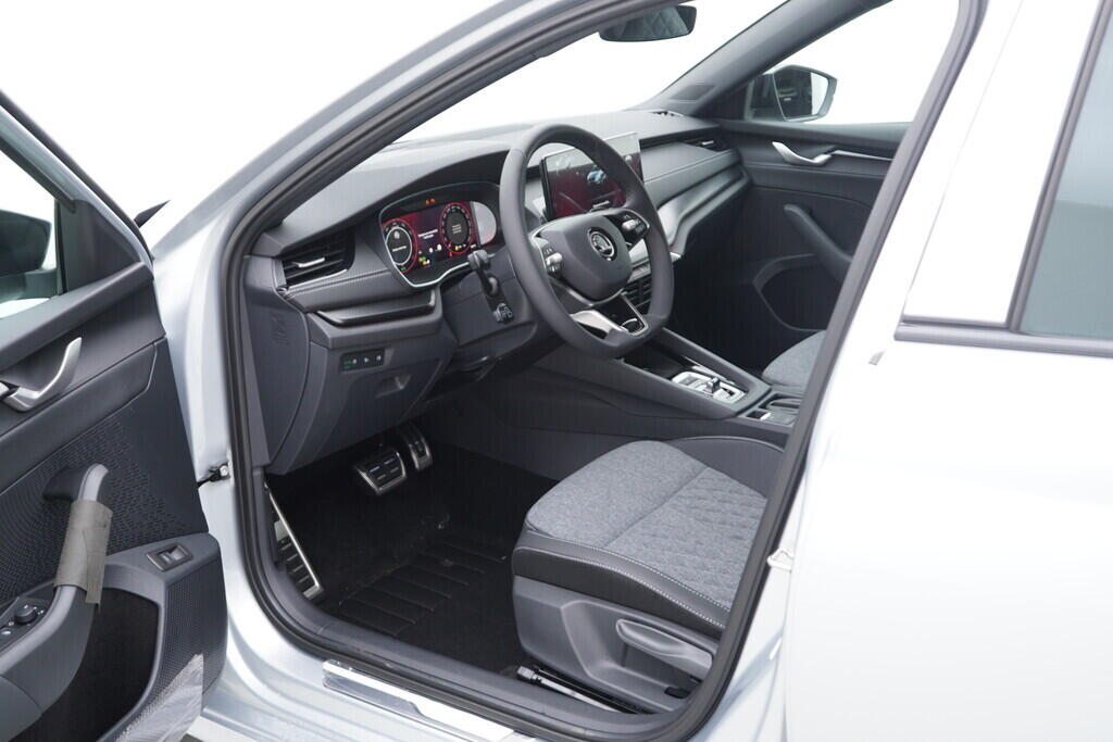 OH11005237_18.webp_Octavia Combi Sportline 1,5 TSI 110 kW DSG
