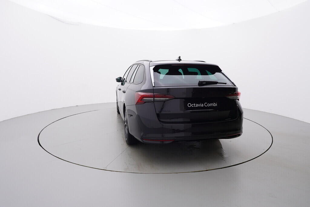 OH11005273_13.webp_Octavia Combi Sportline 1,5 TSI 110 kW DSG