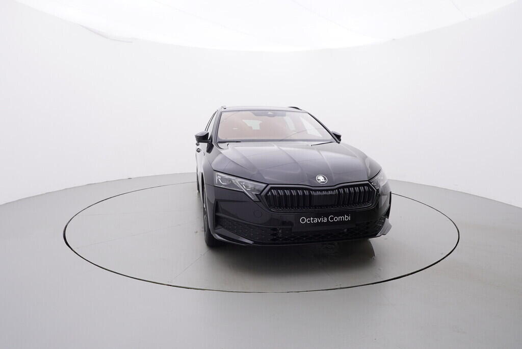 OH11005273_17.webp_Octavia Combi Sportline 1,5 TSI 110 kW DSG