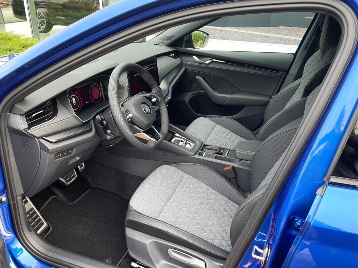 OH11005383_16.webp_Octavia Combi Sportline 2,0 TDI 110 kW