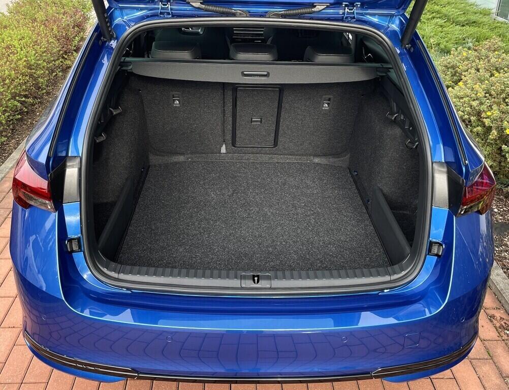 OH11005383_18.webp_Octavia Combi Sportline 2,0 TDI 110 kW