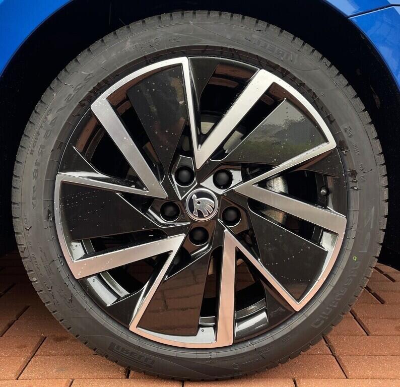 OH11005383_19.webp_Octavia Combi Sportline 2,0 TDI 110 kW