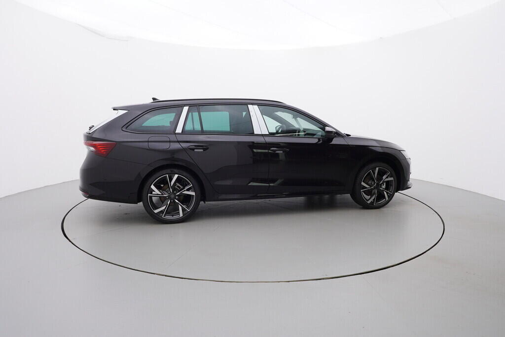 OH11005438_15.webp_Octavia Combi Sportline 1,5 TSI 110 kW