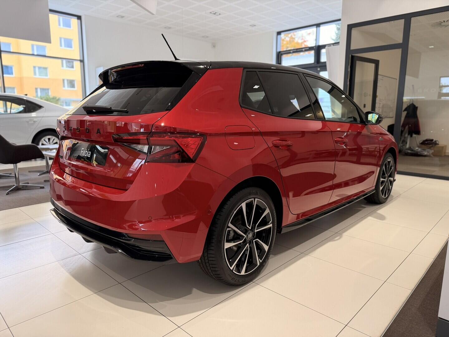 OH11005578_13.webp_Fabia Monte Carlo 1.0 TSI 85 kW DSG