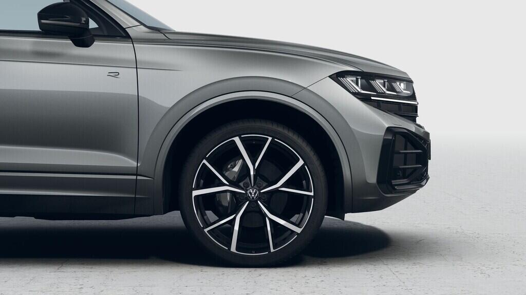 OH23O03446_15.webp_Touareg R-Line V6 3,0 TDI 210 kW Tiptronic 8st. automat