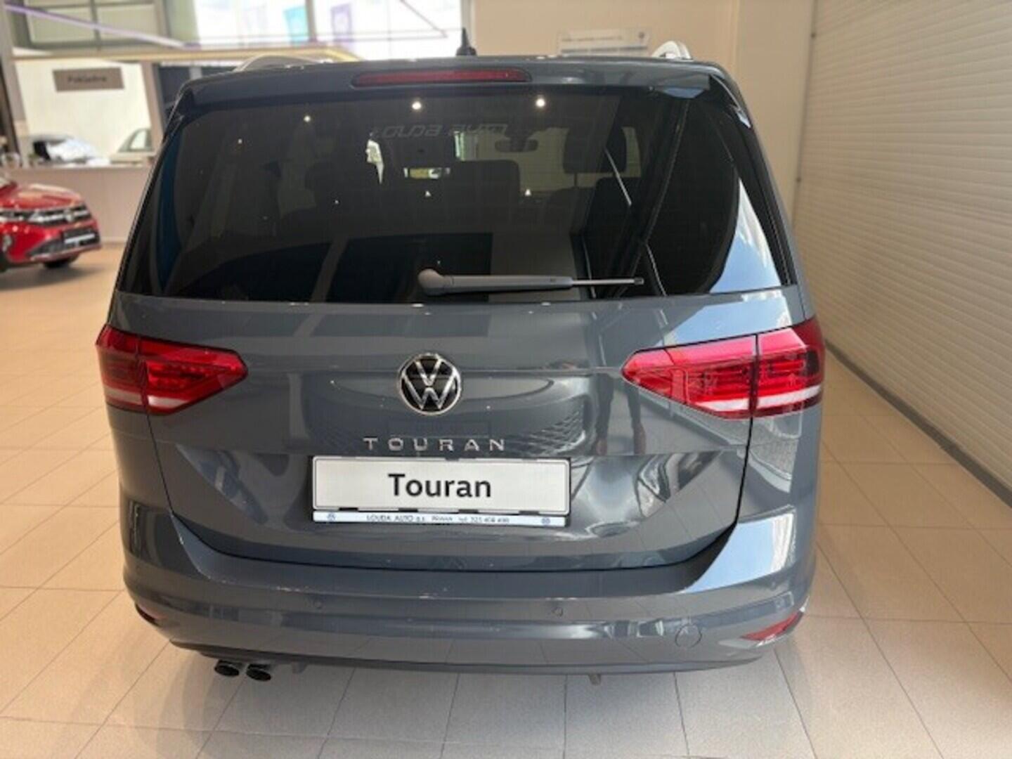 OH23O03449_15.webp_Touran People 2,0 TDI 7DSG EVO 110 kW