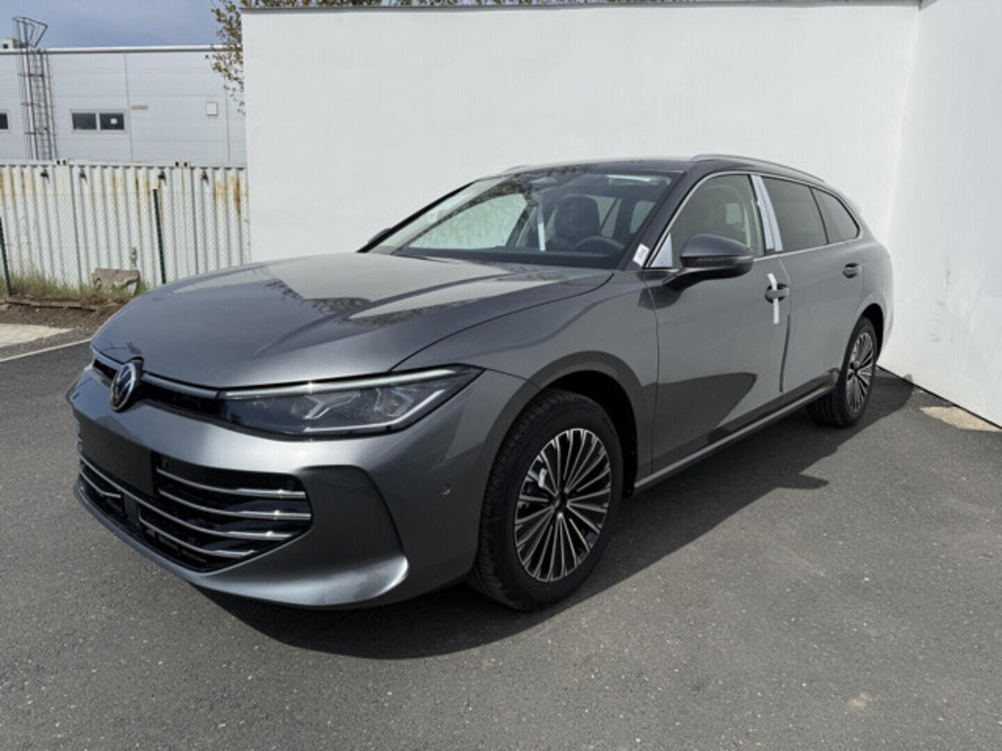 OH23O03555_18.webp_Passat Elegance 2,0 TDI 4MOT 142 kW