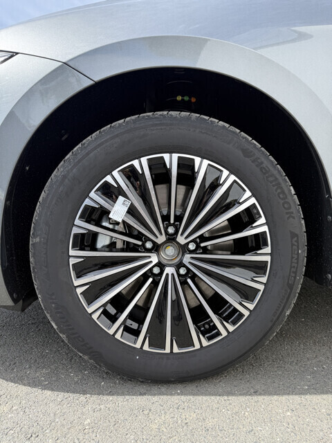 OH23O03555_19.webp_Passat Elegance 2,0 TDI 4MOT 142 kW