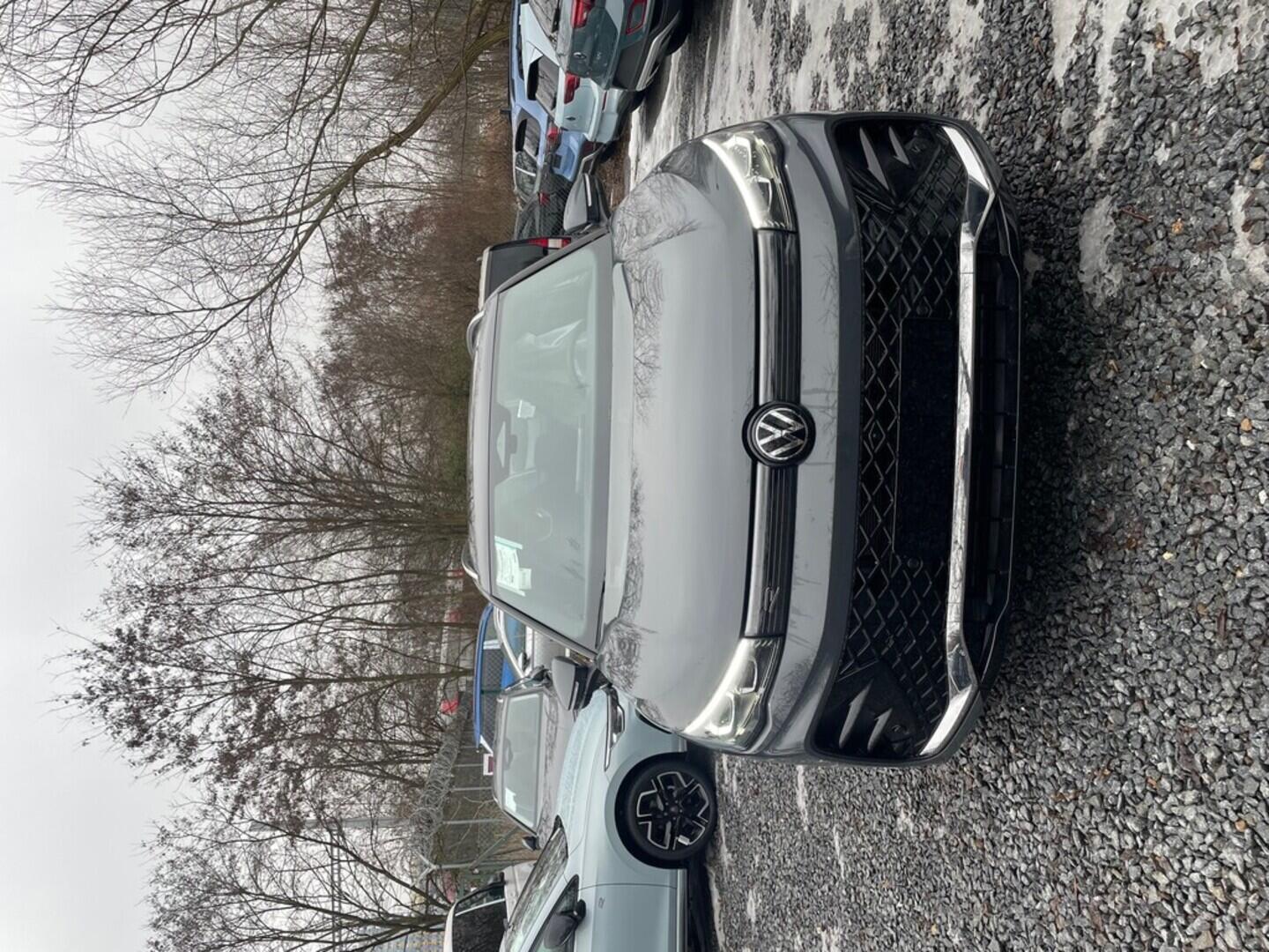 OH23O03557_11.webp_Tiguan R-Line People 2,0 TDI 142 kW 4MOT  142 kW