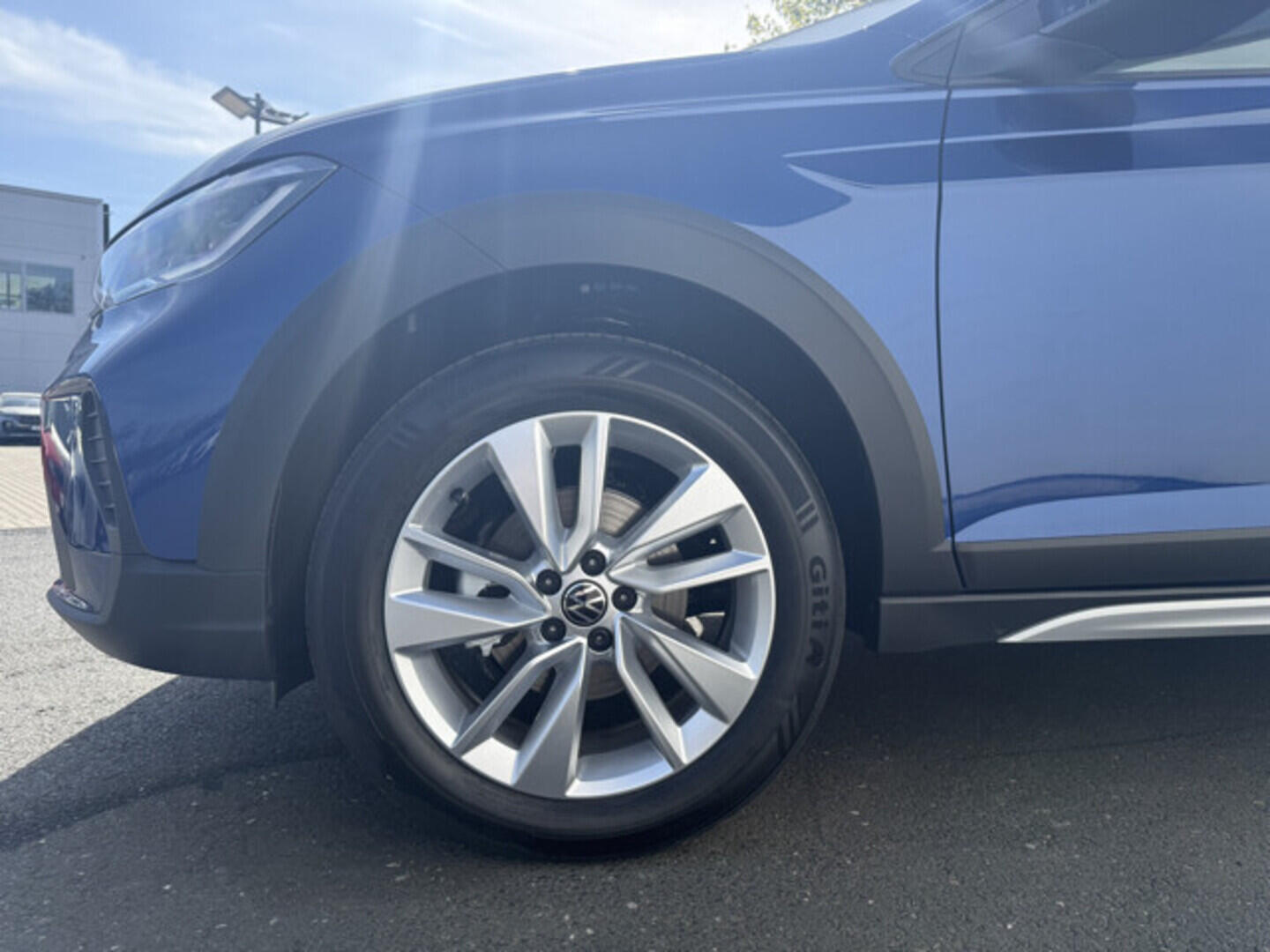 OH23O03626_19.webp_Taigo People 1,0 TSI 85 kW 7 DSG