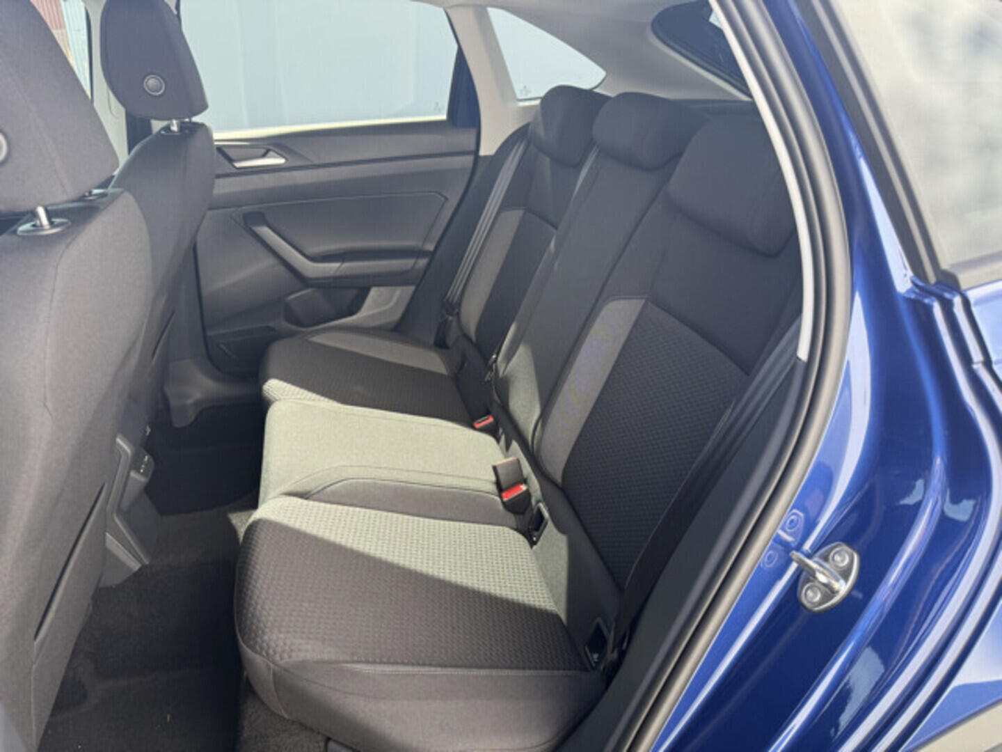 OH23O03626_23.webp_Taigo People 1,0 TSI 85 kW 7 DSG