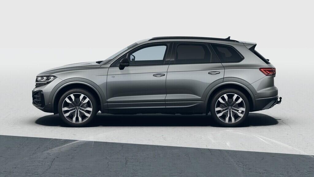 OH23O03647_11.webp_Touareg R-Line People 3,0 TDI 170 kW 8 st.automat