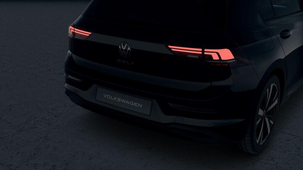 OH23O03654_14.webp_Golf People 1,5 TSI 110 kW