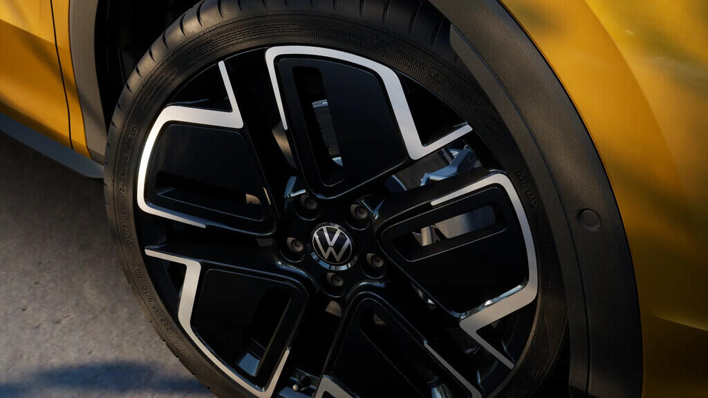 OH23O03669_15.webp_T-Roc R-Line 1,5 eTSI 110 kW 7 DSG