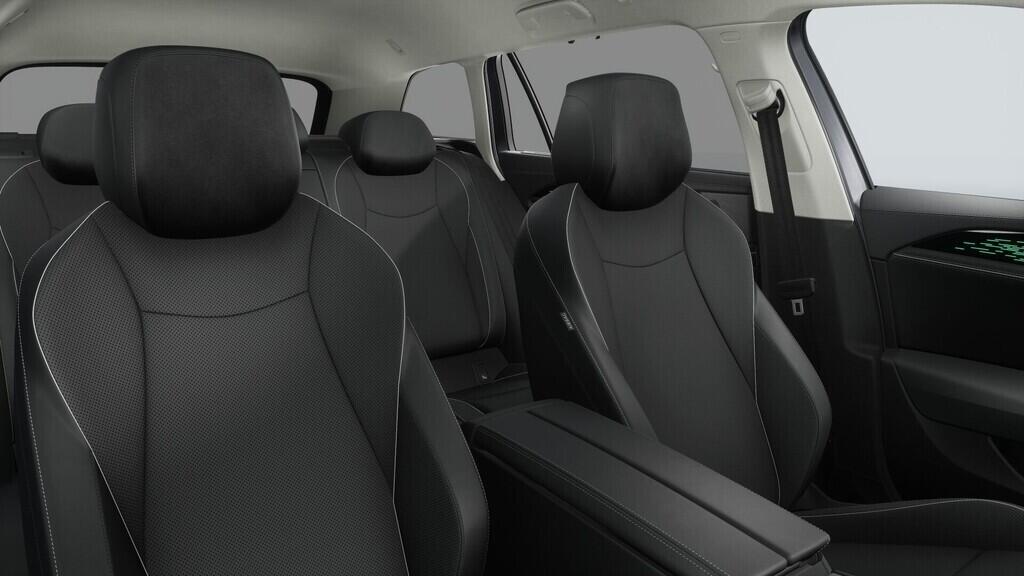 OH23O03671_16.webp_Passat Elegance 2,0 TDI 110 kW  7 Automatická 110 kW