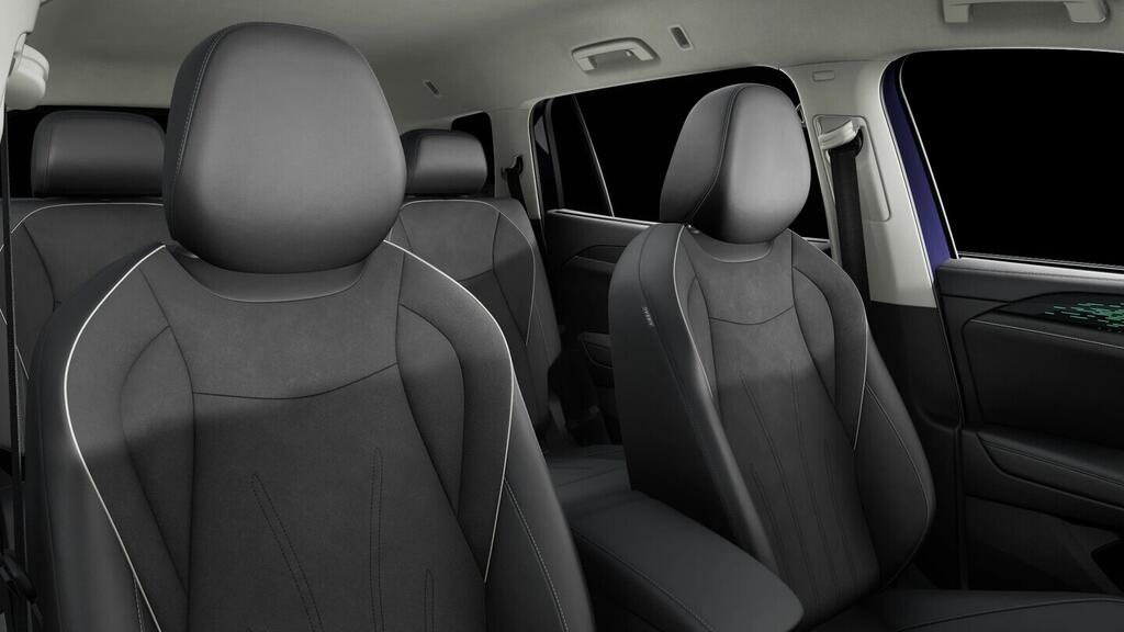 OH23O03675_17.webp_TAYRON   kW