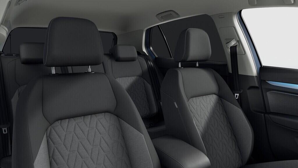 OH23O03691_16.webp_Golf People 1,5 TSI 85 kW