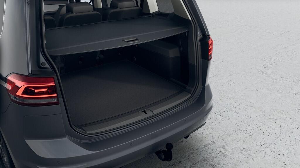 OH23O03731_18.webp_Touran People EVO 2,0 TDI 110 kW