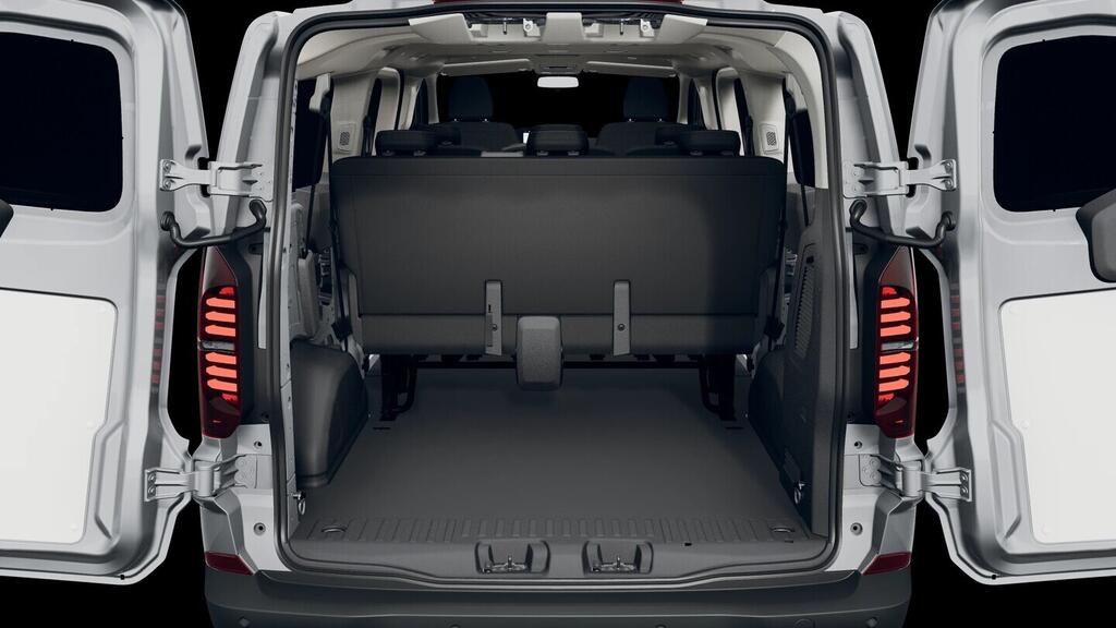 OH23U01058_17.webp_Entry Transporter Kombi 2,0 TDI 8AUT DR 125 kW