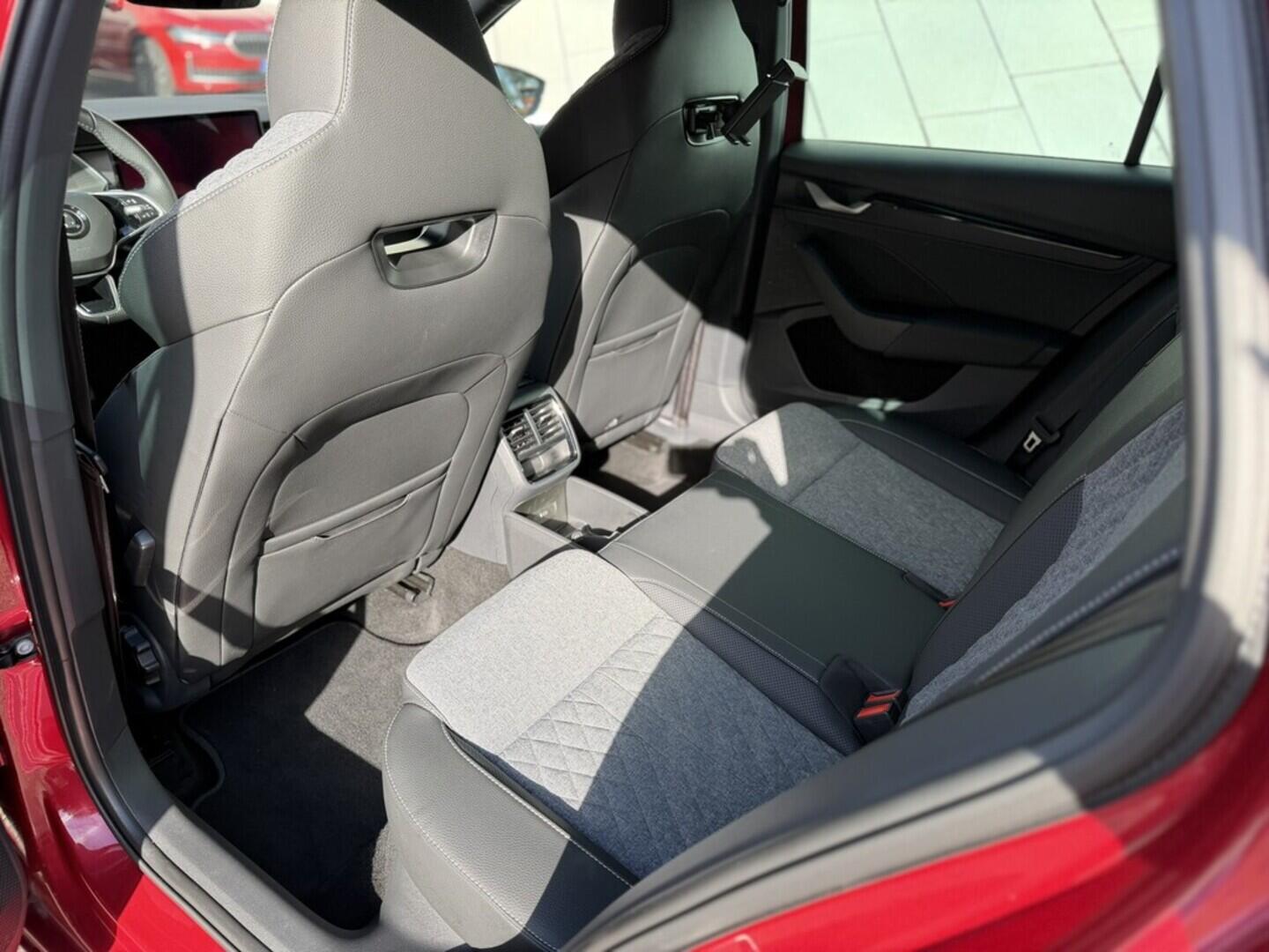 OI11002677_16.webp_Octavia Combi Sportline 1,5 TSI 110 kW