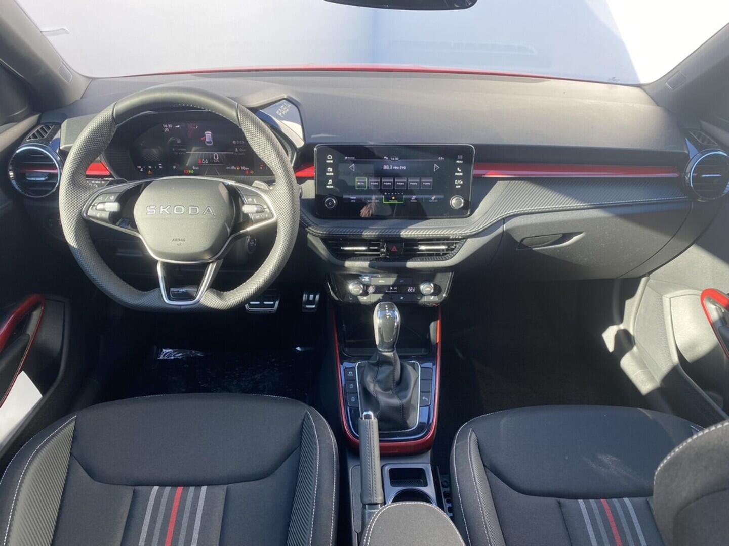 OI11002785_18.webp_Fabia Monte Carlo 1.0 TSI 85 kW