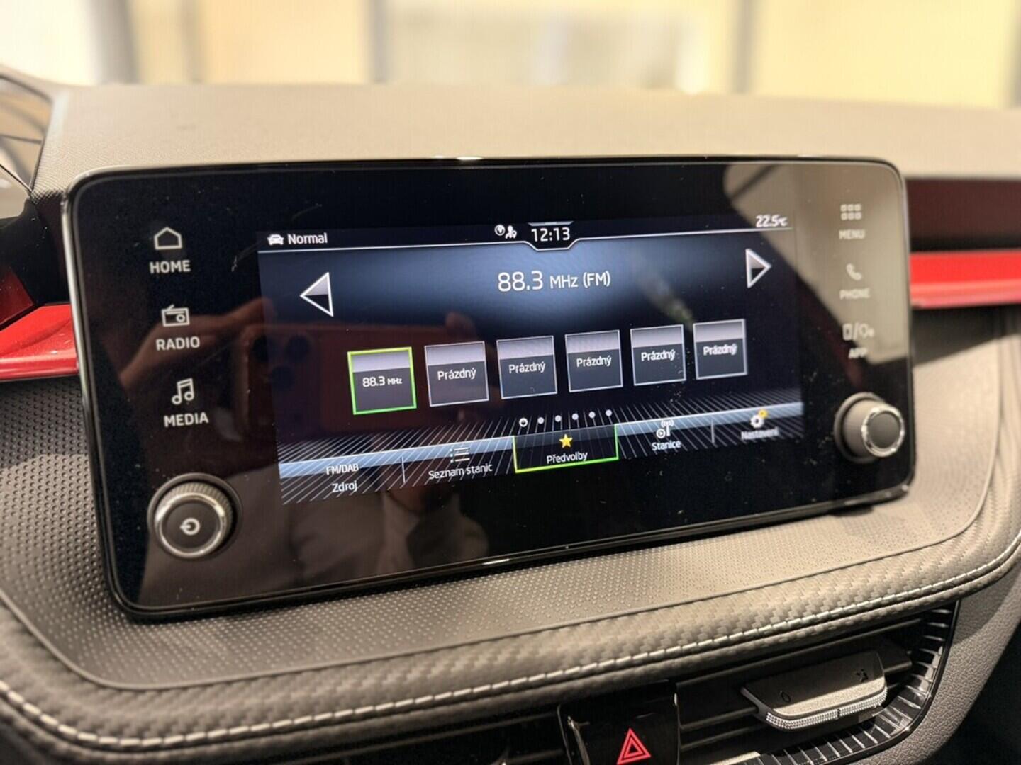 OI11002785_22.webp_Fabia Monte Carlo 1.0 TSI 85 kW DSG