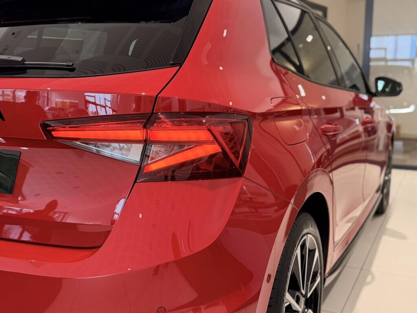 OI11002785_28.webp_Fabia Monte Carlo 1.0 TSI 85 kW DSG