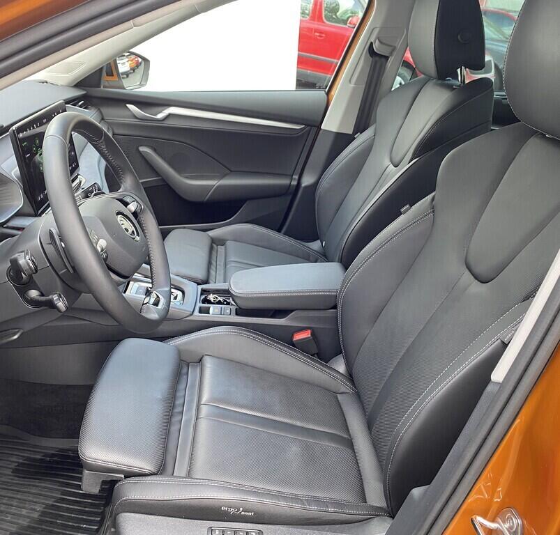 OI11002801_18.webp_Octavia Combi Selection  2,0 TDI 110 kW