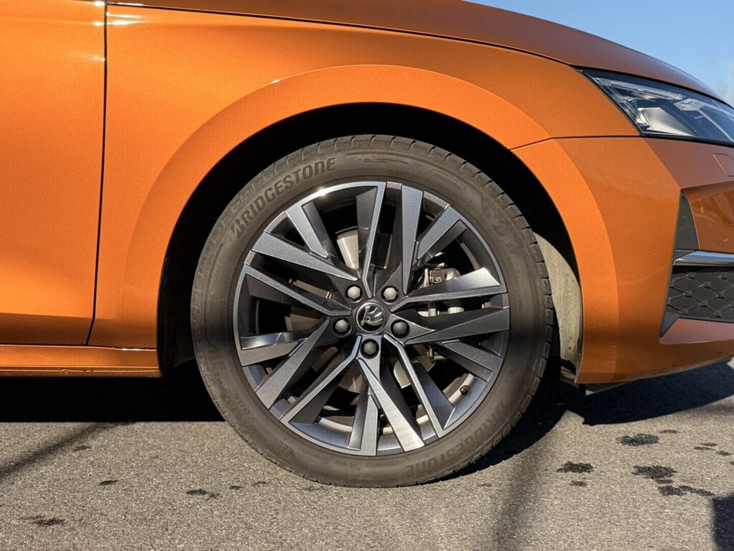 OI11002801_29.webp_Octavia Combi Selection  2,0 TDI 110 kW