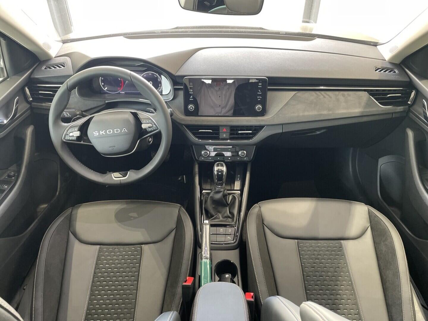 OI11002822_15.webp_Kamiq 130 let Premium 1.0 TSI 85 kW DSG