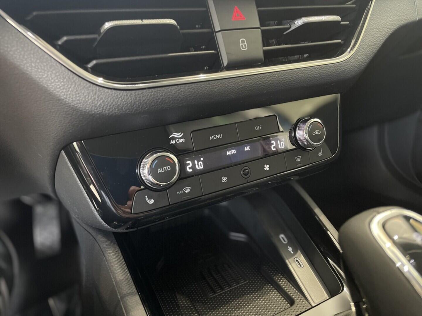 OI11002822_22.webp_Kamiq 130 let Premium 1.0 TSI 85 kW DSG
