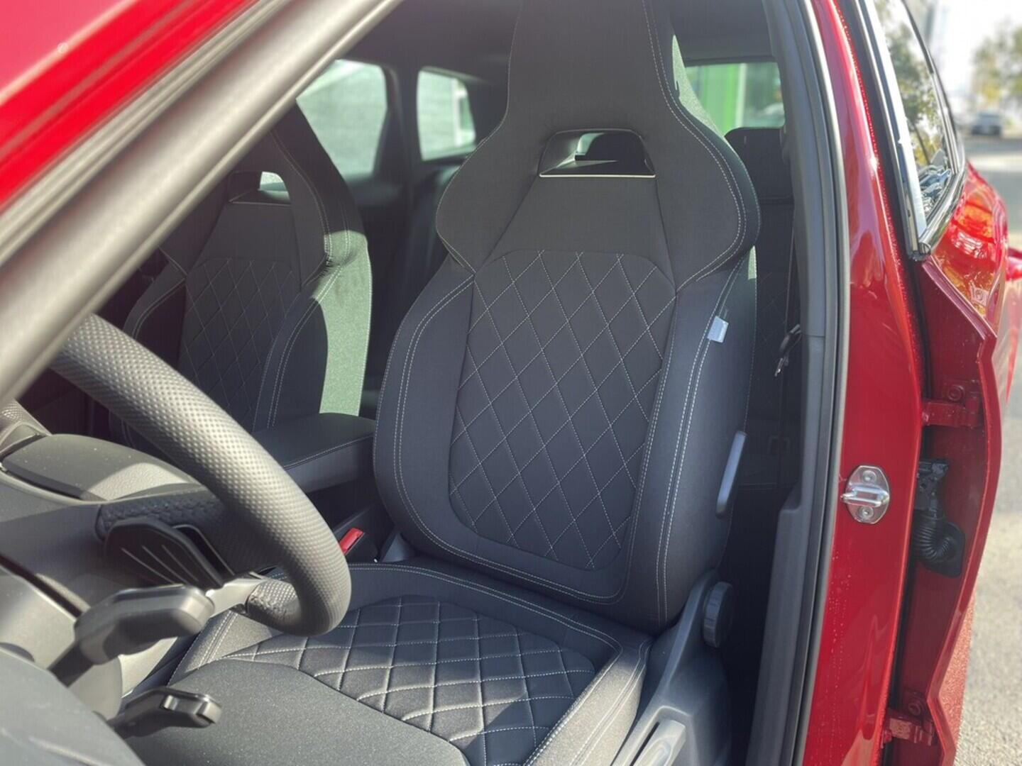 OI11002826_21.webp_Karoq Sportline 2.0 TSI 140 kW 4x4 DSG