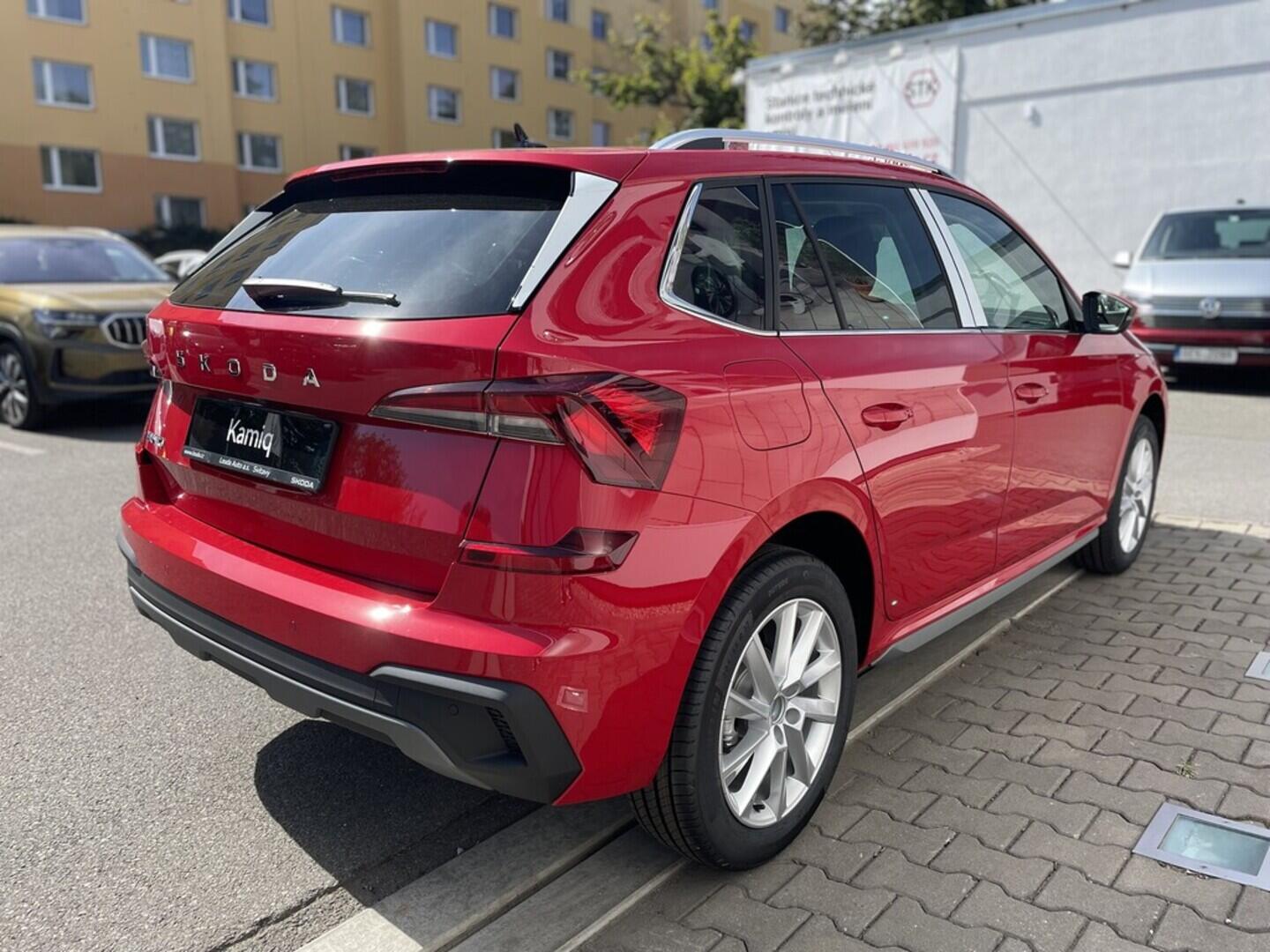 OI11002830_14.webp_Kamiq 130 let Premium 1.0 TSI 85 kW DSG
