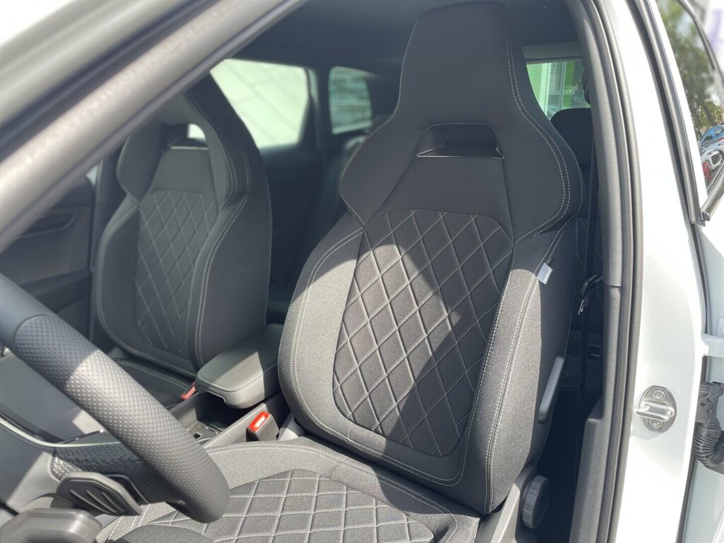 OI11002831_21.webp_Karoq Sportline 2.0 TSI 140 kW 4x4 DSG
