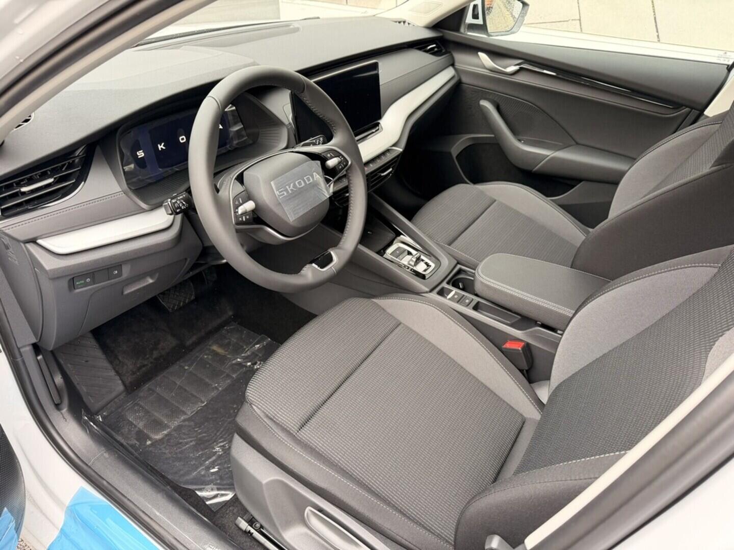 OI11002842_15.webp_Octavia Combi Selection 1.5 TSI 85 kW DSG
