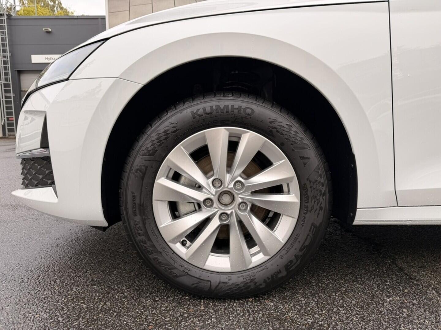 OI11002842_26.webp_Octavia Combi Selection 1.5 TSI 85 kW DSG